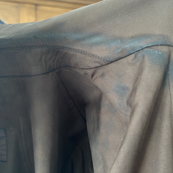 Original Louis Vuitton rain coat - Picture 5 of 14